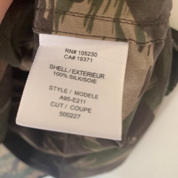 Equipment Femme Camo Silk Top - Picture 6 of 6